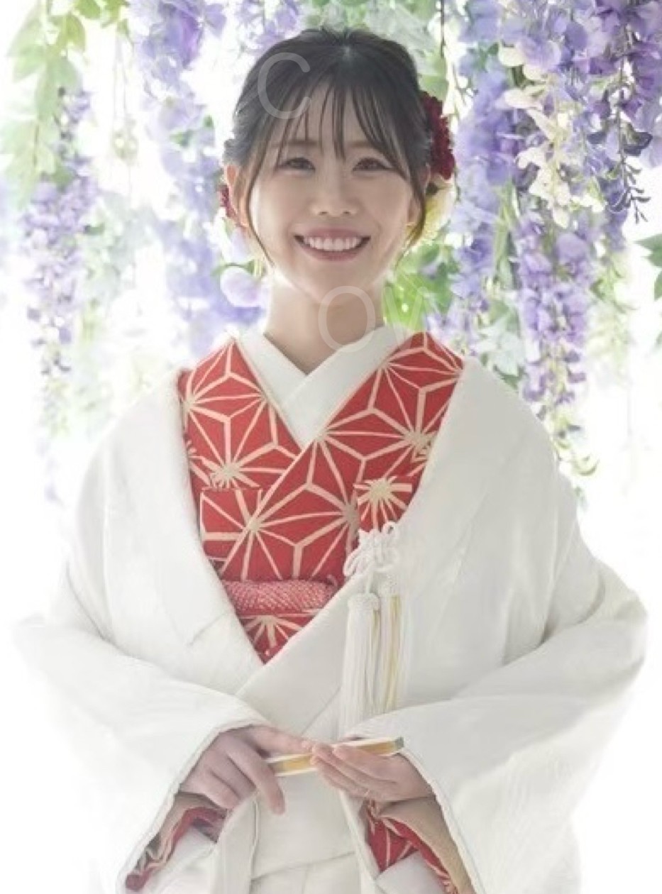 表参道ホワイトデンタルクリニックでブライダルホワイトニングを受けた結婚式当日の花嫁の笑顔５